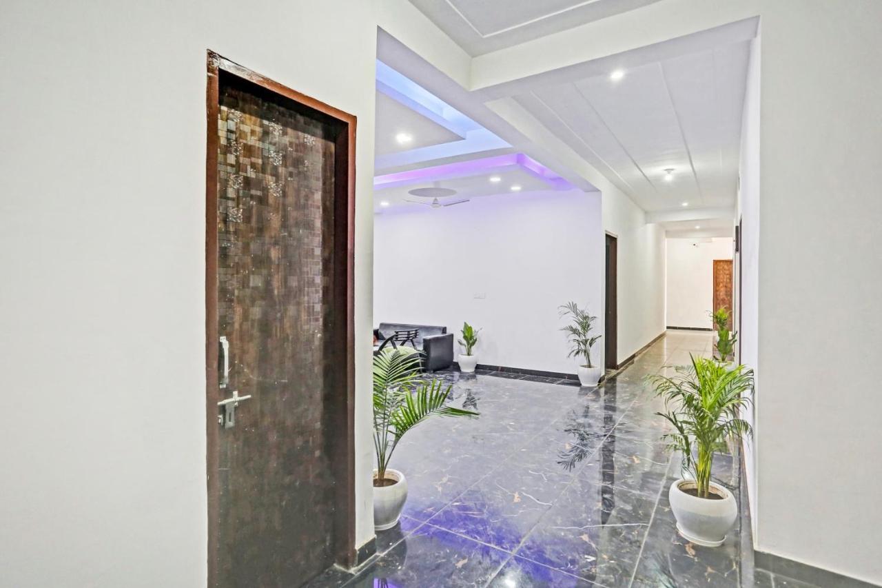 Collection O The Royal Fern Hotel Farrukhnagar Екстериор снимка