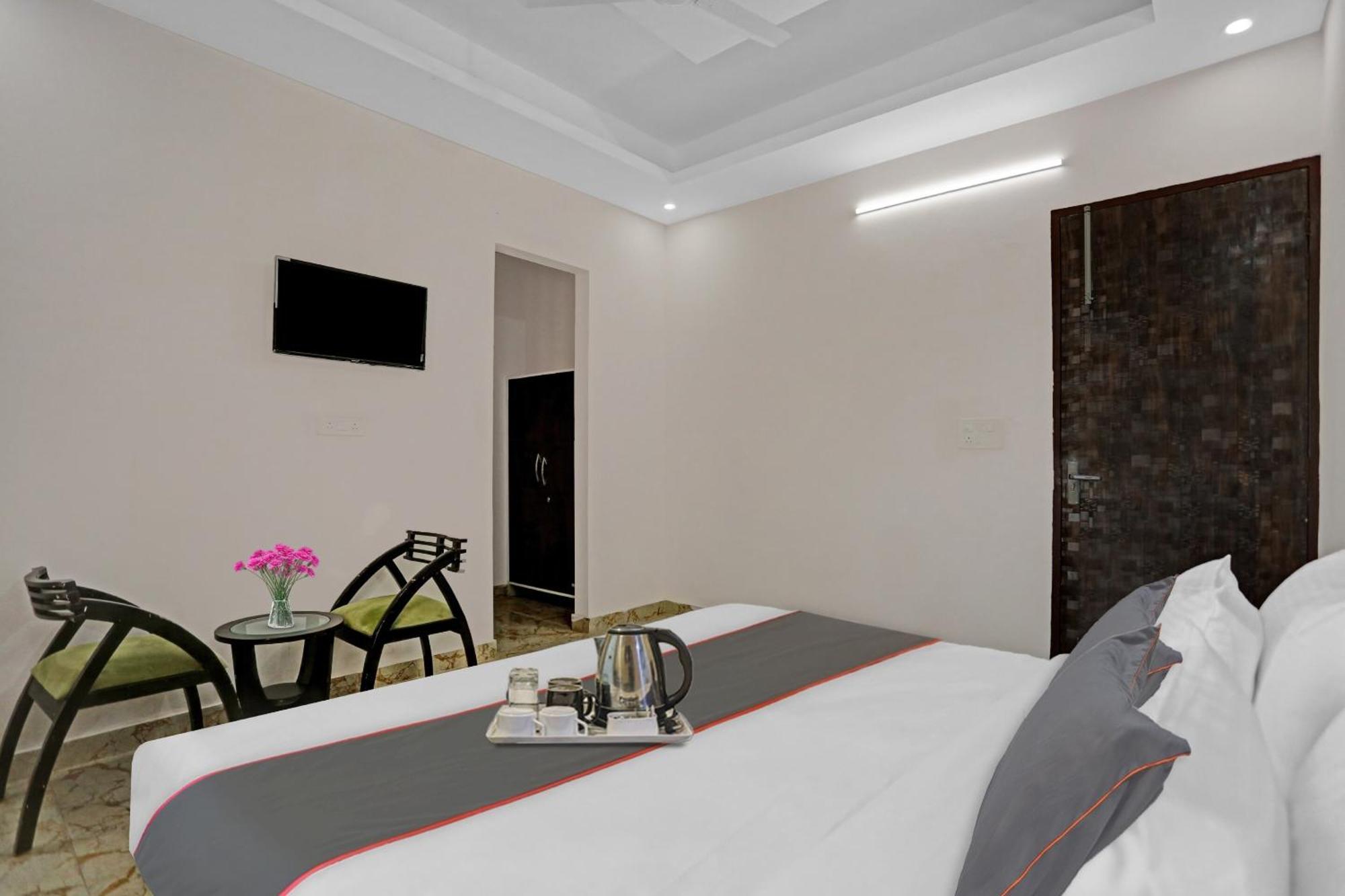 Collection O The Royal Fern Hotel Farrukhnagar Екстериор снимка