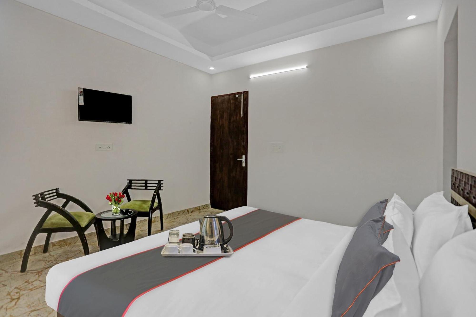 Collection O The Royal Fern Hotel Farrukhnagar Екстериор снимка